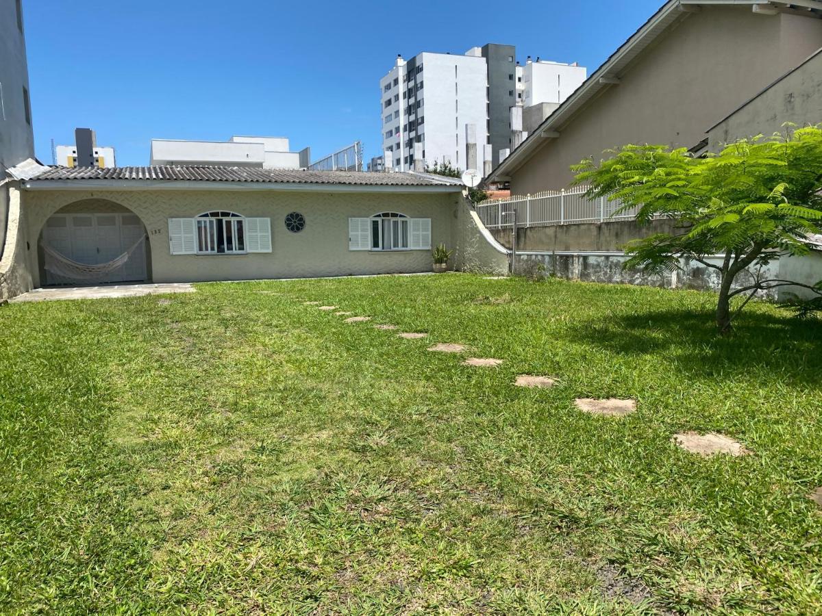 Casa no centro de Torres e a 800 m da Praia Grande Exterior foto