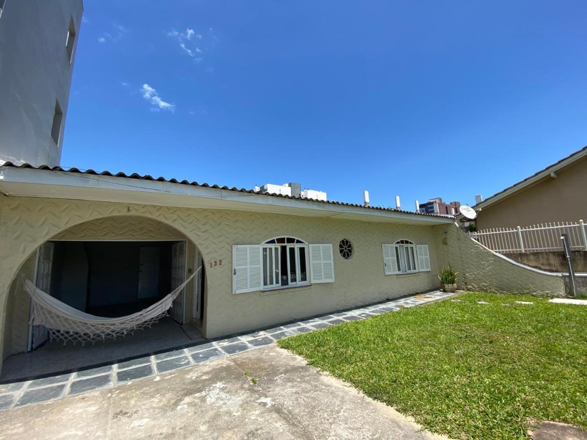 Casa no centro de Torres e a 800 m da Praia Grande Exterior foto