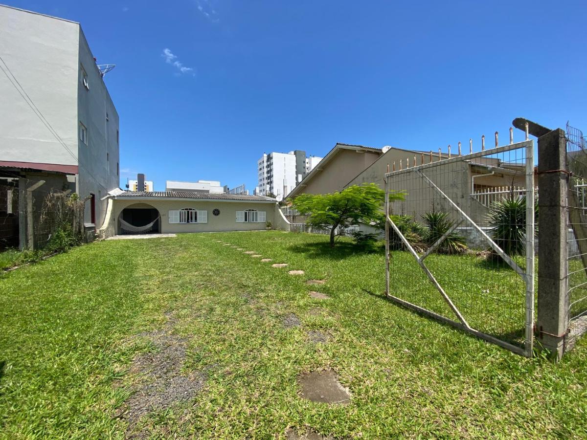 Casa no centro de Torres e a 800 m da Praia Grande Exterior foto